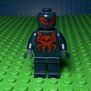 Lego Super Heroes Marvel Spider-Man 2099 Miguel O'Hara Minifigure 76114